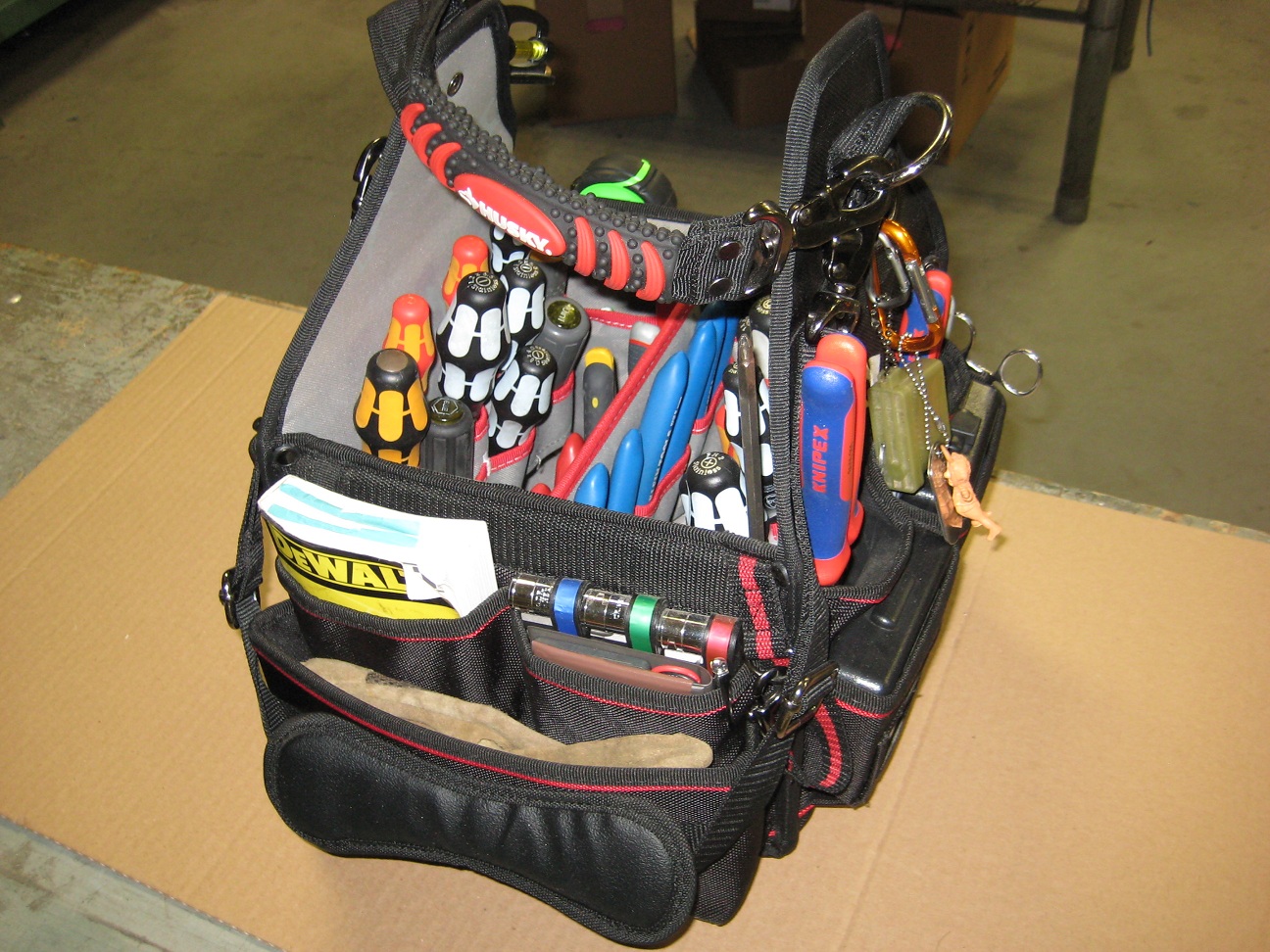 tote.rear.jpg